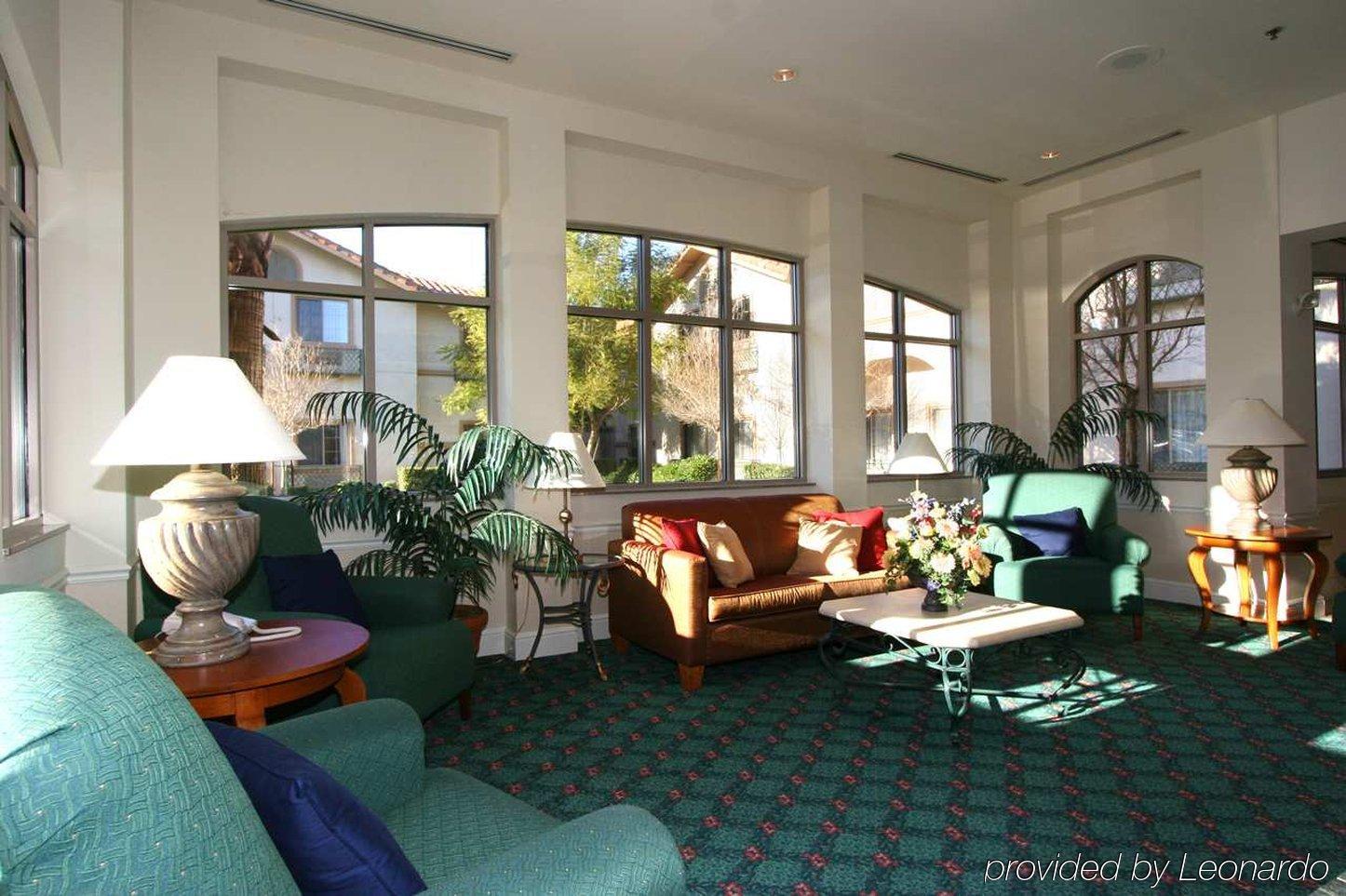 Hilton Garden Inn Palm Springs/Rancho Mirage Beltér fotó